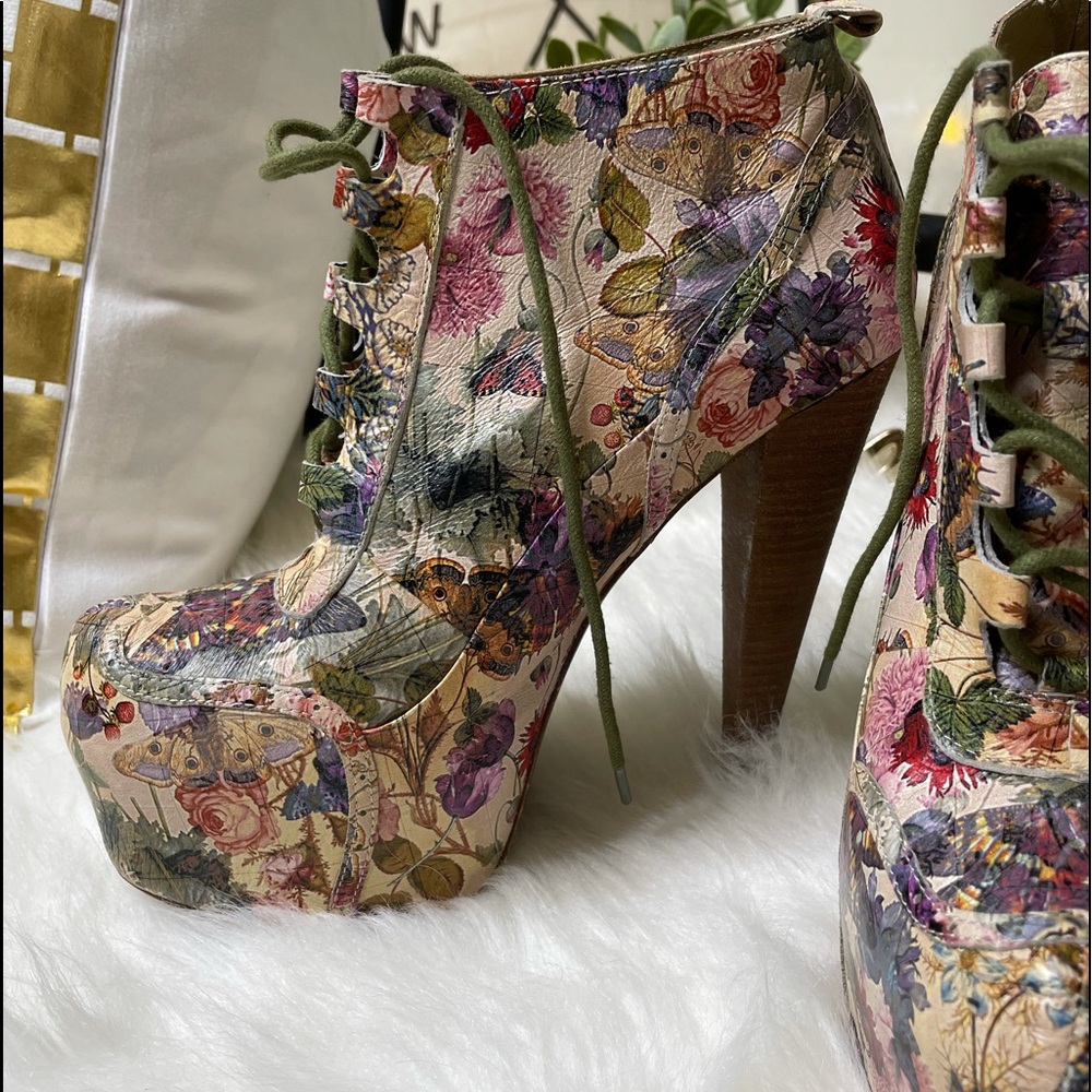 Floral platform booties from Aldo size 40/9